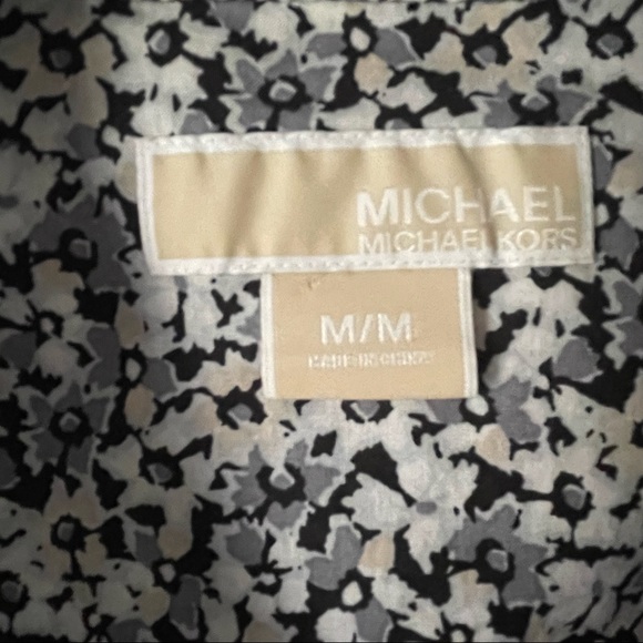 Floral button up shirt - Picture 2 of 4